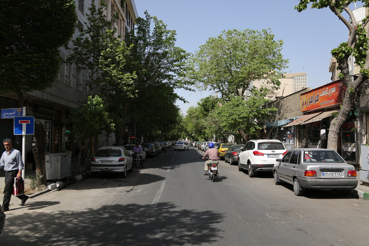 خازن‌داری که در امیریه مسجد ساخت
